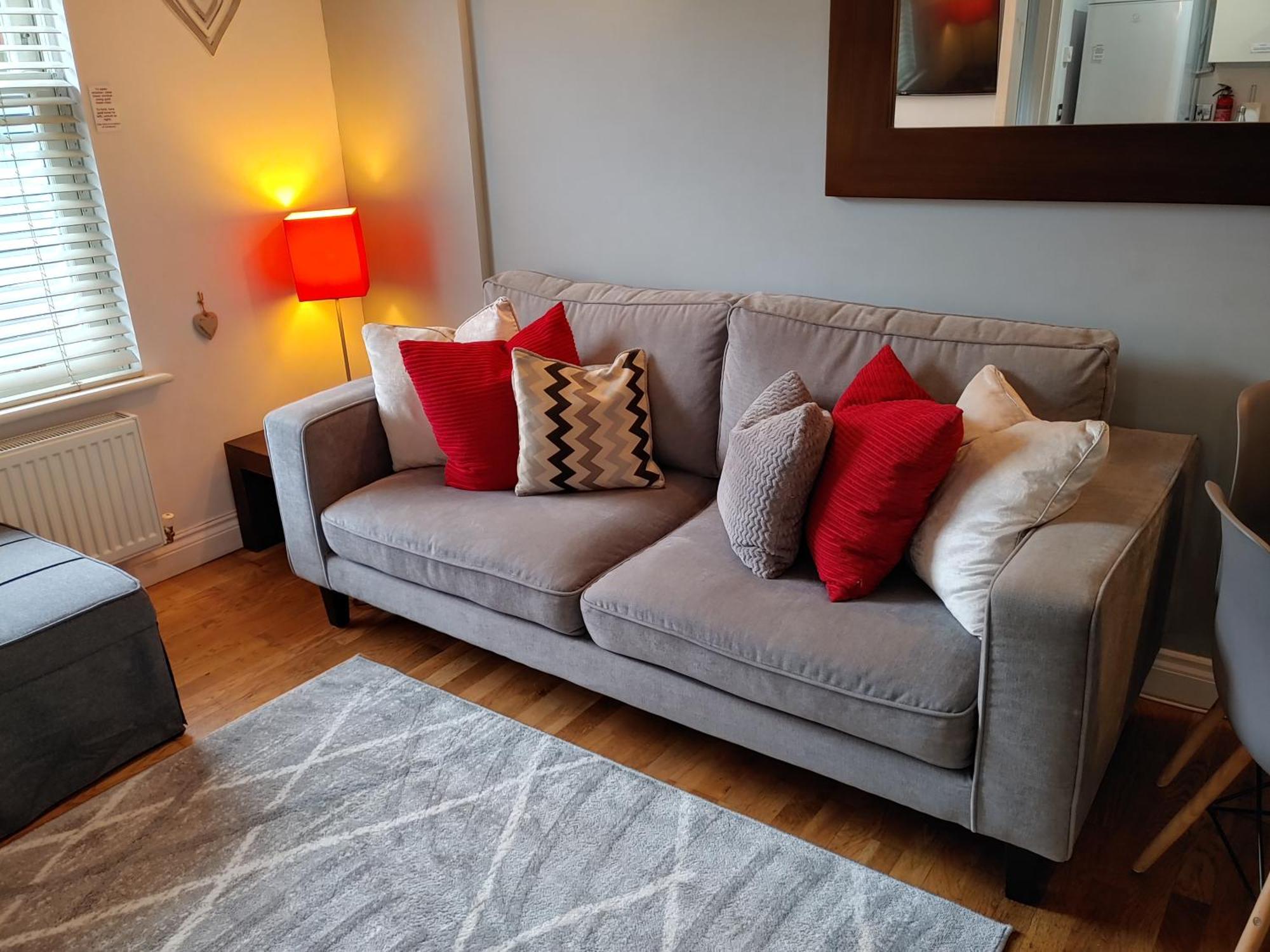 Apartment The House - Free 1st Breakfast - Free Parking