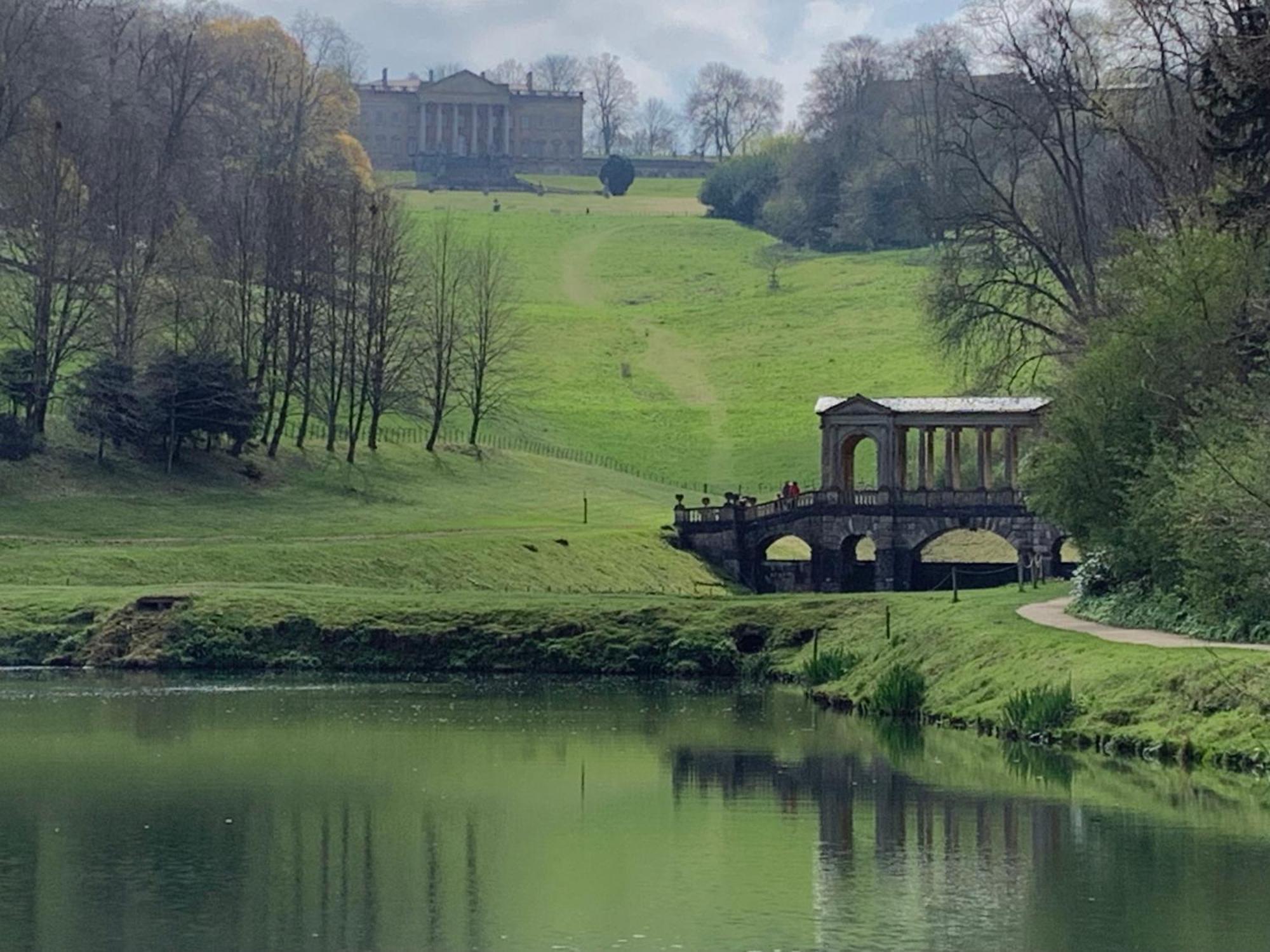 Bed & Breakfast Elegant & Romantic - Entire Flat With 2 Magnificent Views