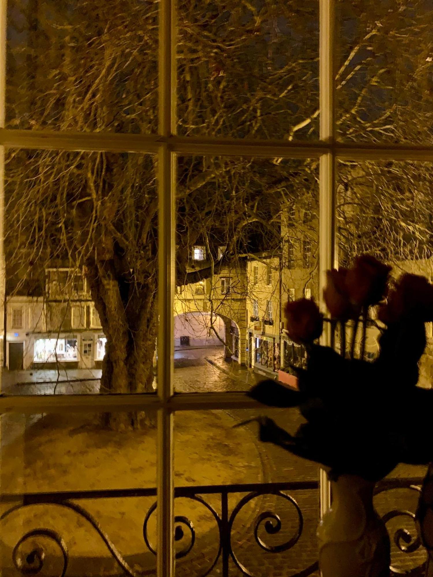 Elegant & Romantic - Entire Flat With 2 Magnificent Views