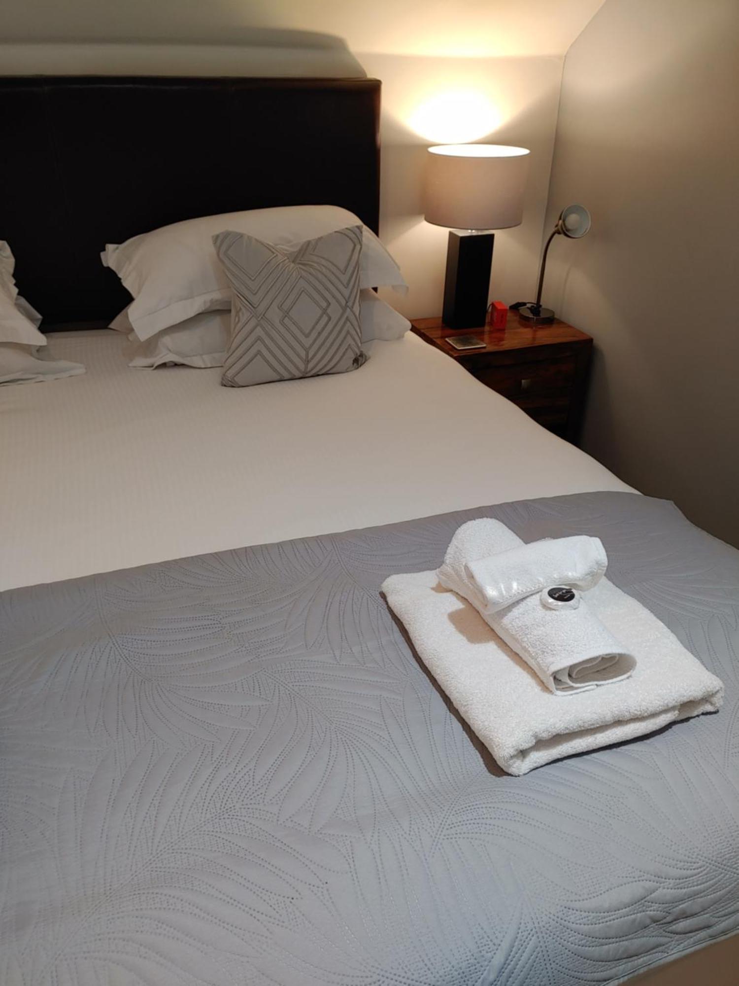 Apartment The House - Free 1st Breakfast - Free Parking