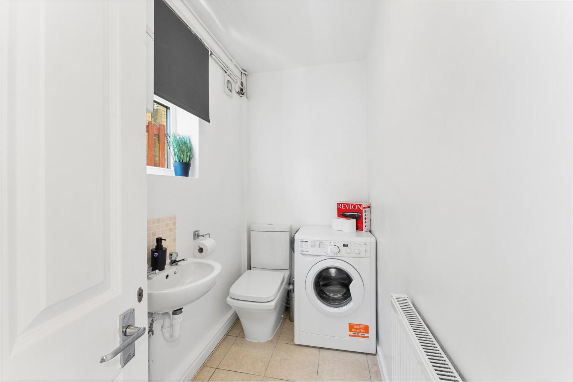 Holiday home Stylish And Stunning 4 Bed In Bath - Parking And Garden