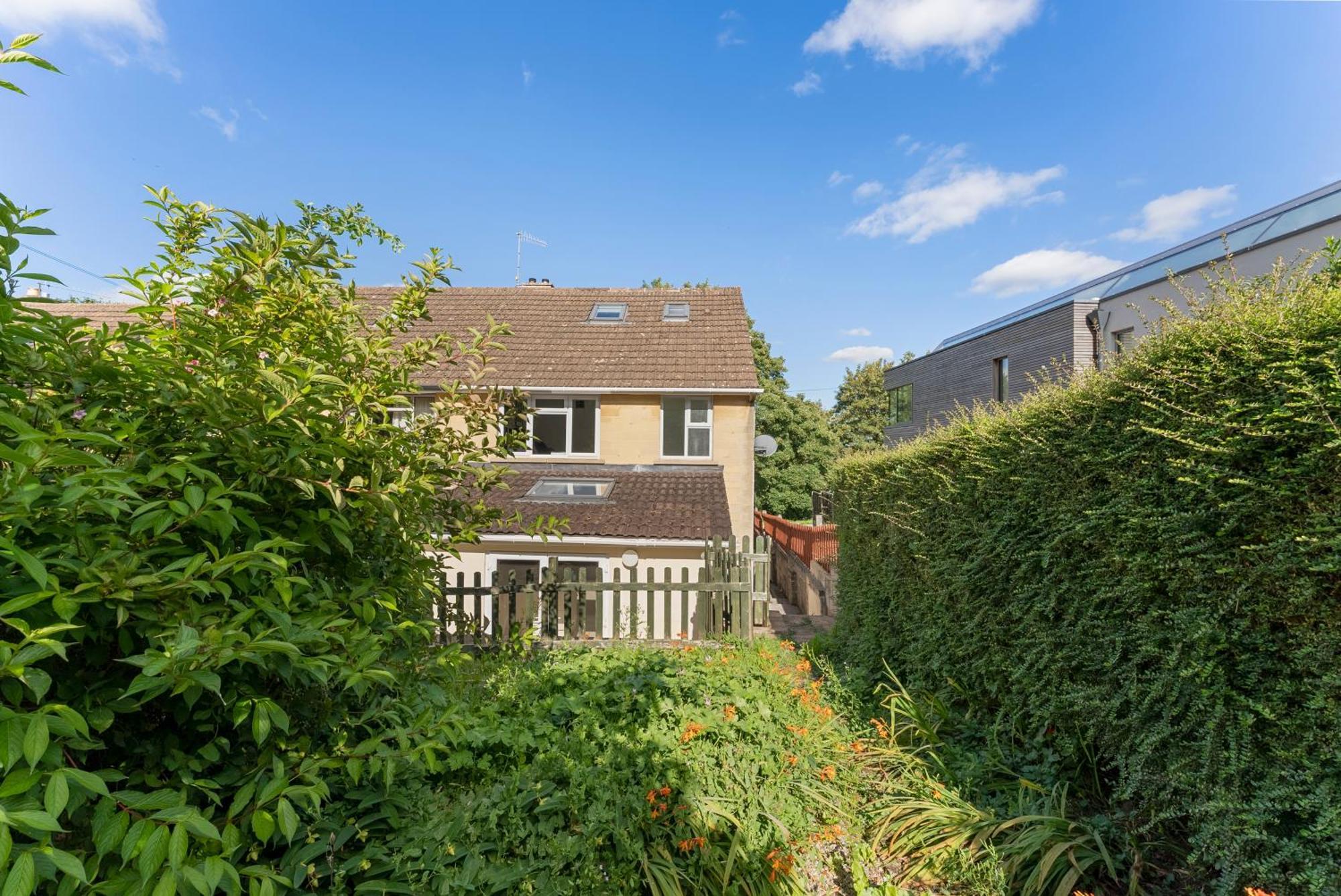 Stylish And Stunning 4 Bed In Bath - Parking And Garden
