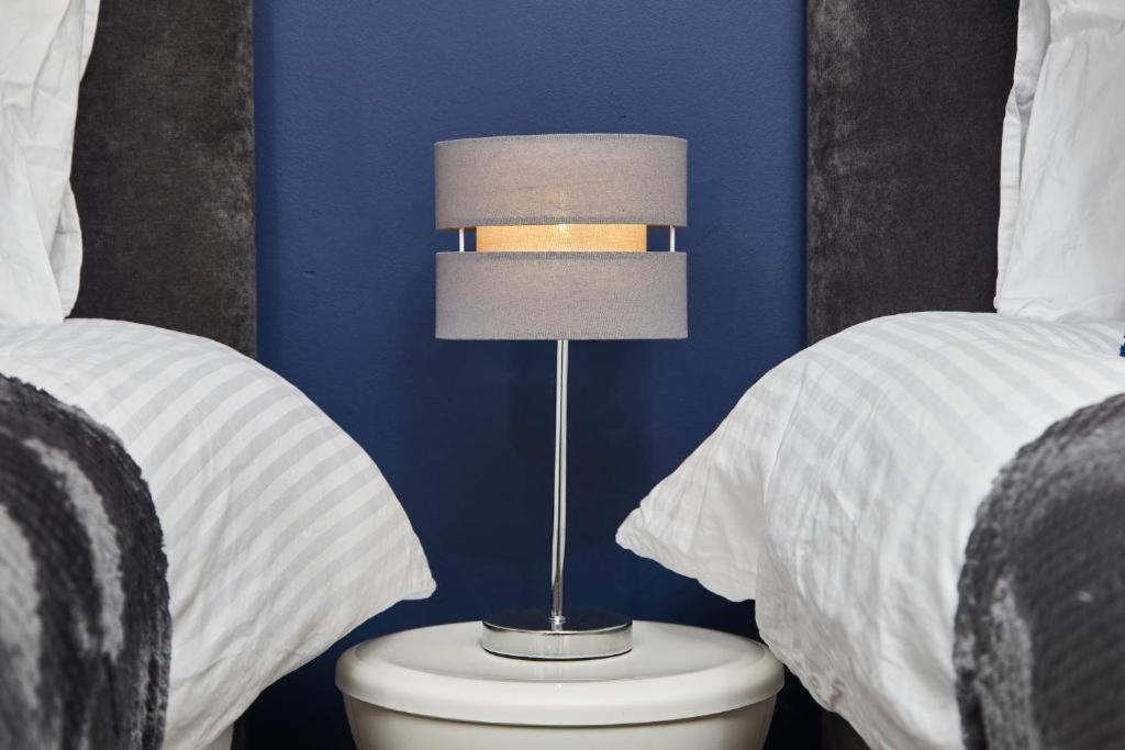 The Beautiful Gem Of - Sleeps 16 * Bath
