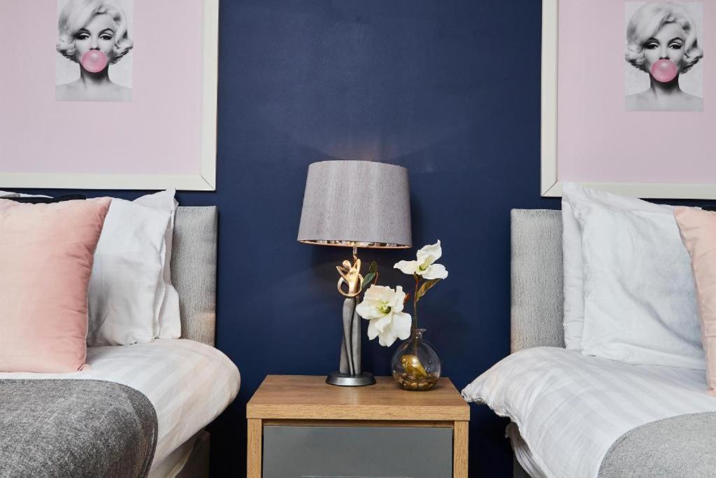 The Beautiful Gem Of - Sleeps 16 * Bath