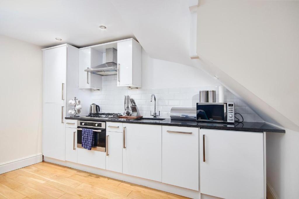 The Beautiful Gem Of - Sleeps 16 *