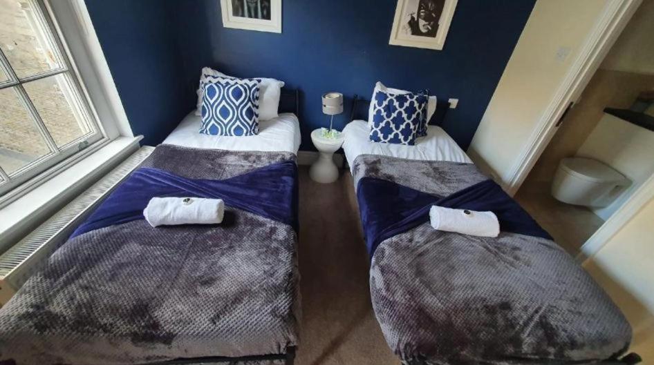 The Beautiful Gem Of - Sleeps 16 * Bath