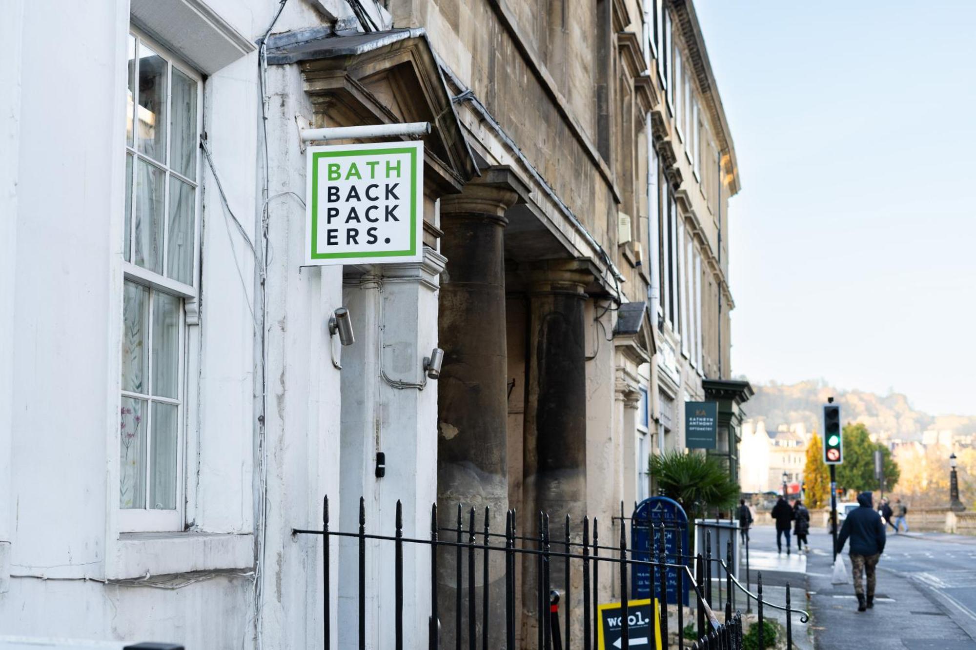 Backpackers *