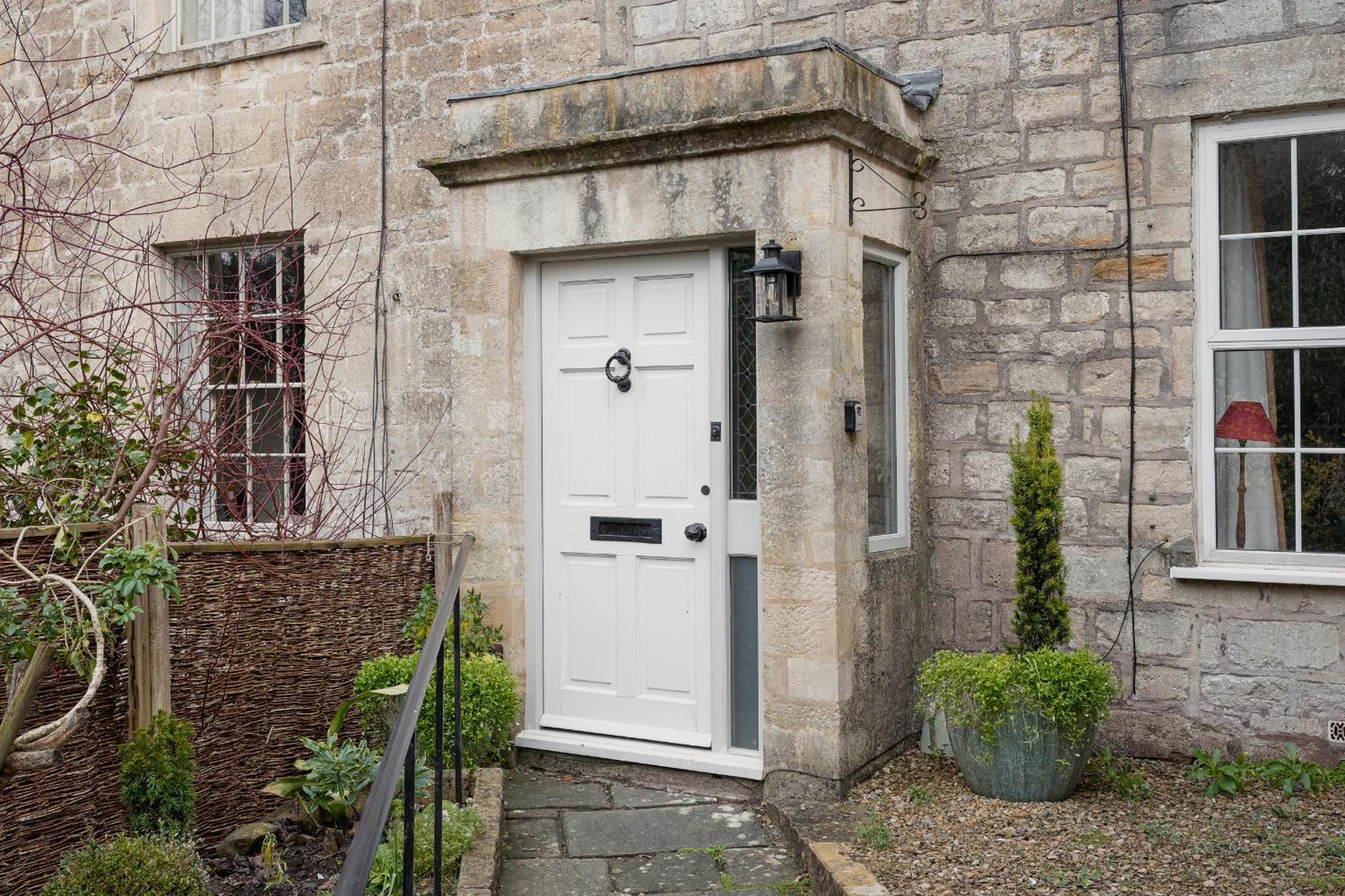 Holiday home Churchill House - Two Bedrooms - Street Parking - Garden