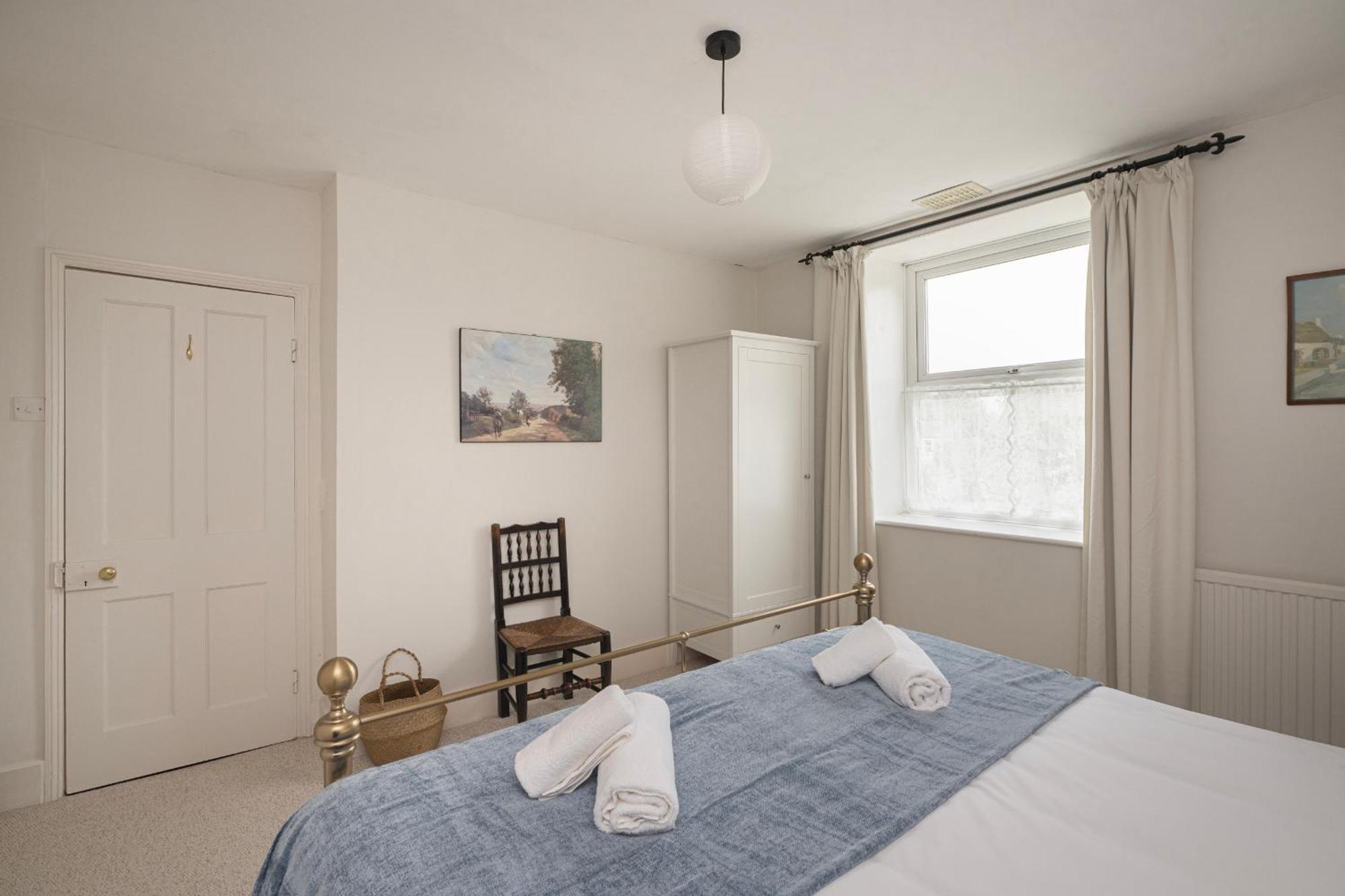 Holiday home Churchill House - Two Bedrooms - Street Parking - Garden