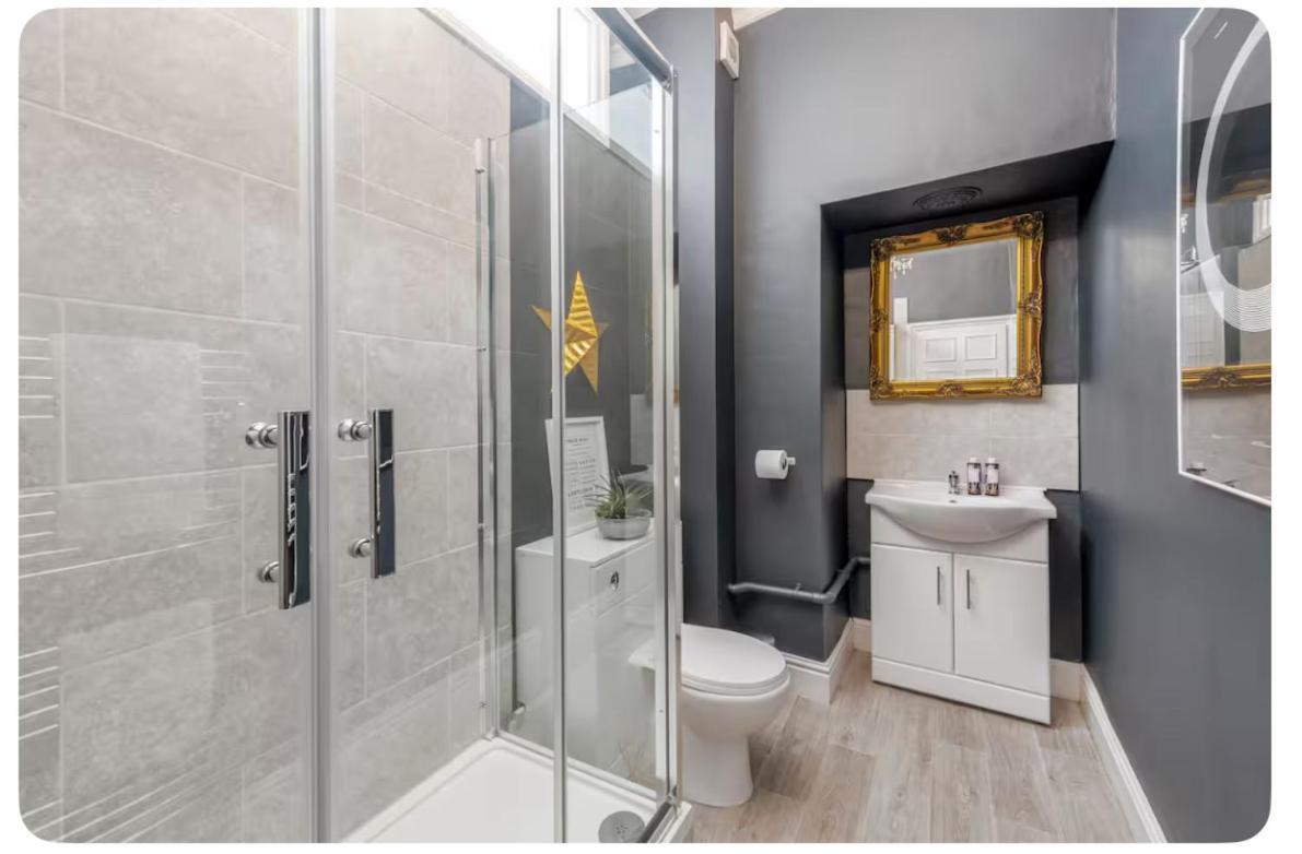 The Printers Pad Apartment Bath