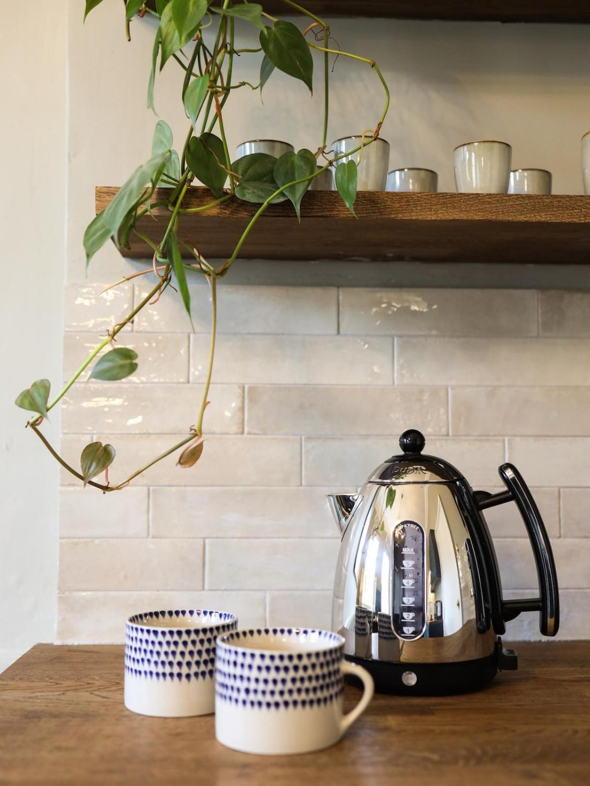 Bijou Beauty - Abbey Apartment