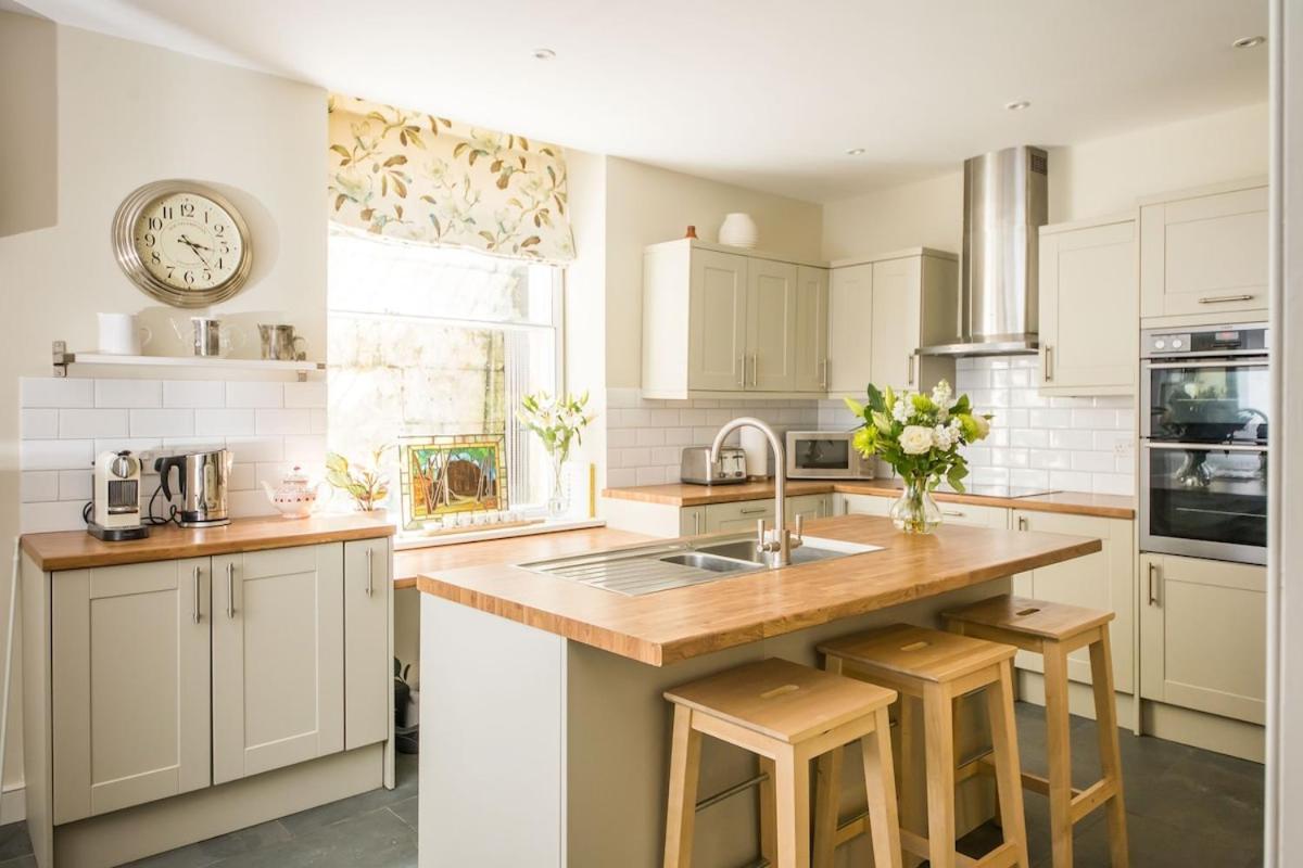 Bespoke Town House * Bath