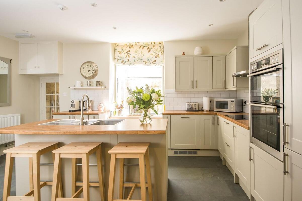 Bespoke Town House * Bath