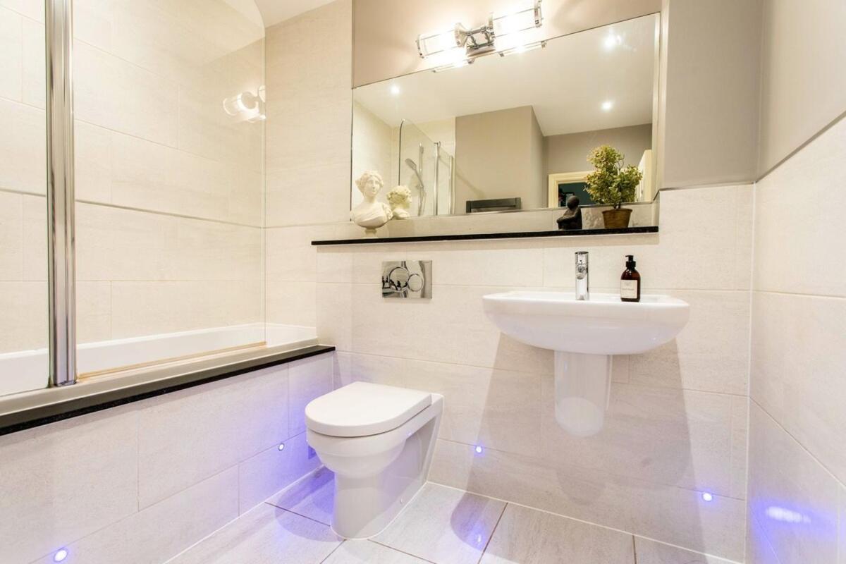 Celebration House - Sleeps 13 - Holiday home *