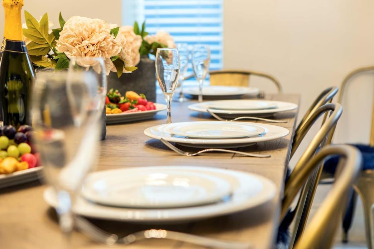 Celebration House - Sleeps 13 -
