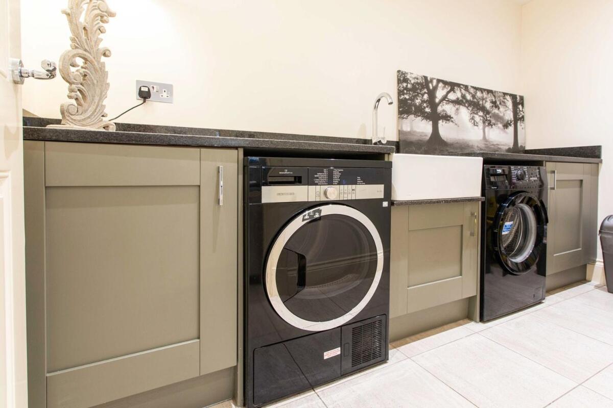 Celebration House - Sleeps 13 -