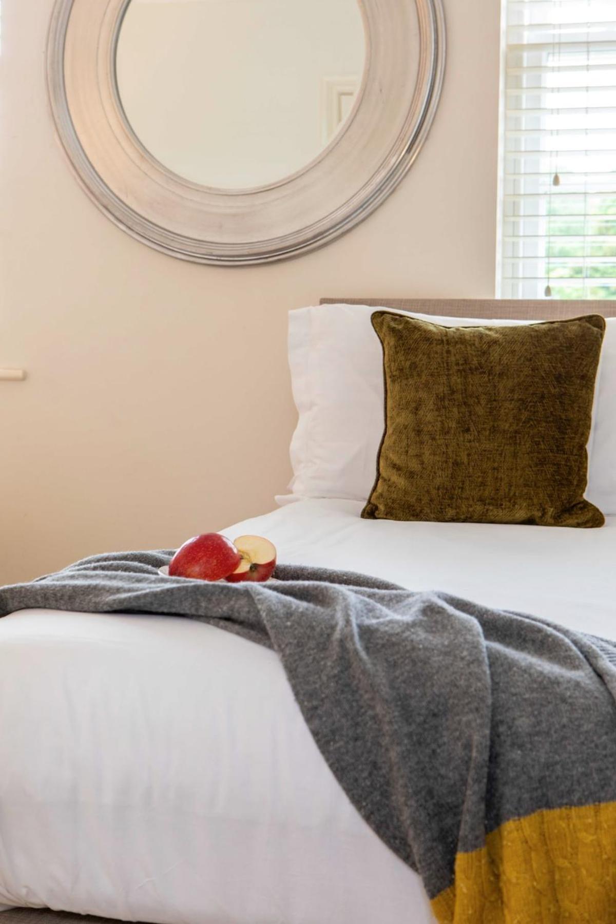 Celebration House - Sleeps 13 - * Bath
