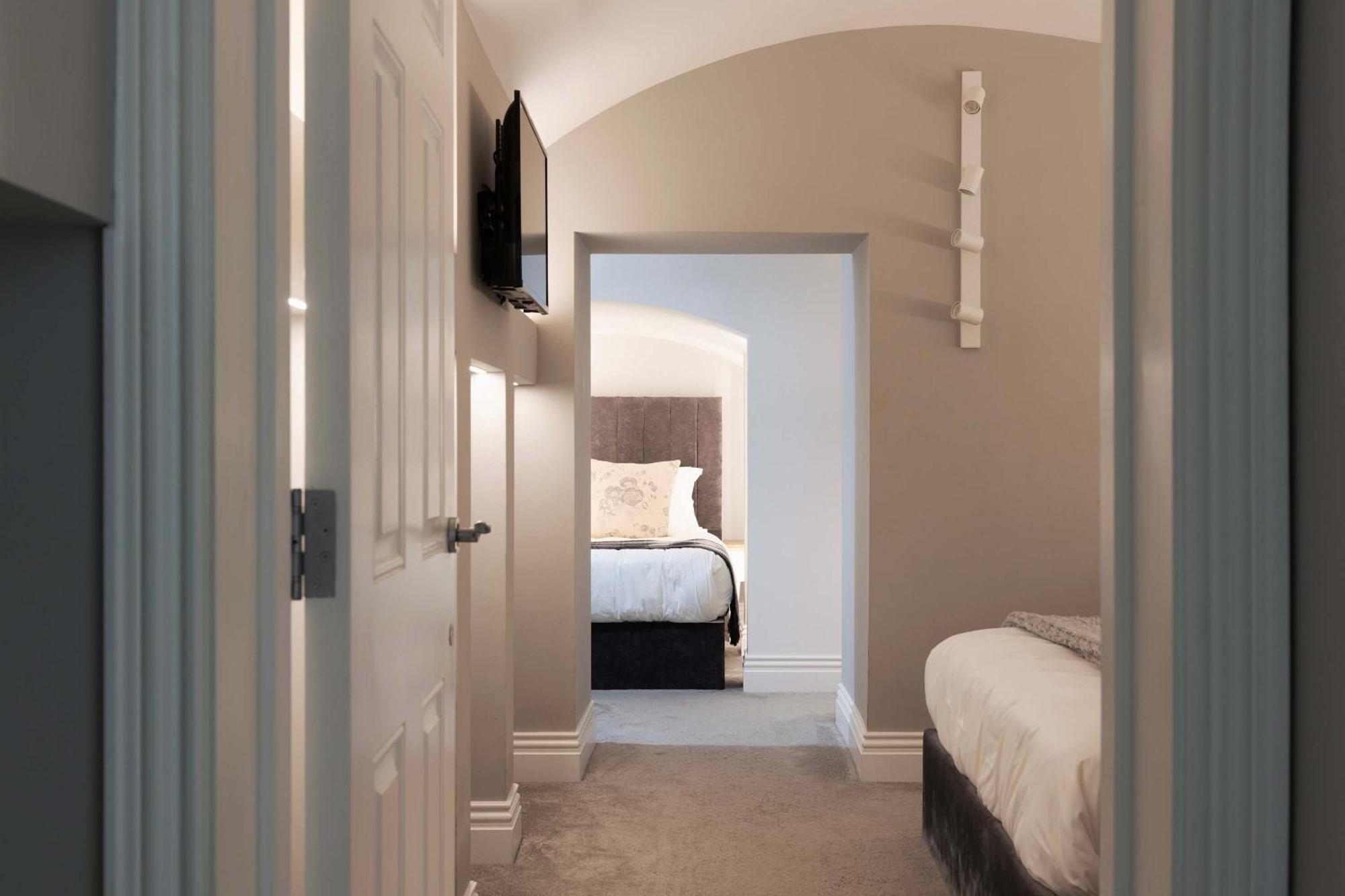Apartment Former Wine Vaults With Hot Tub & Private Courtyard Bath