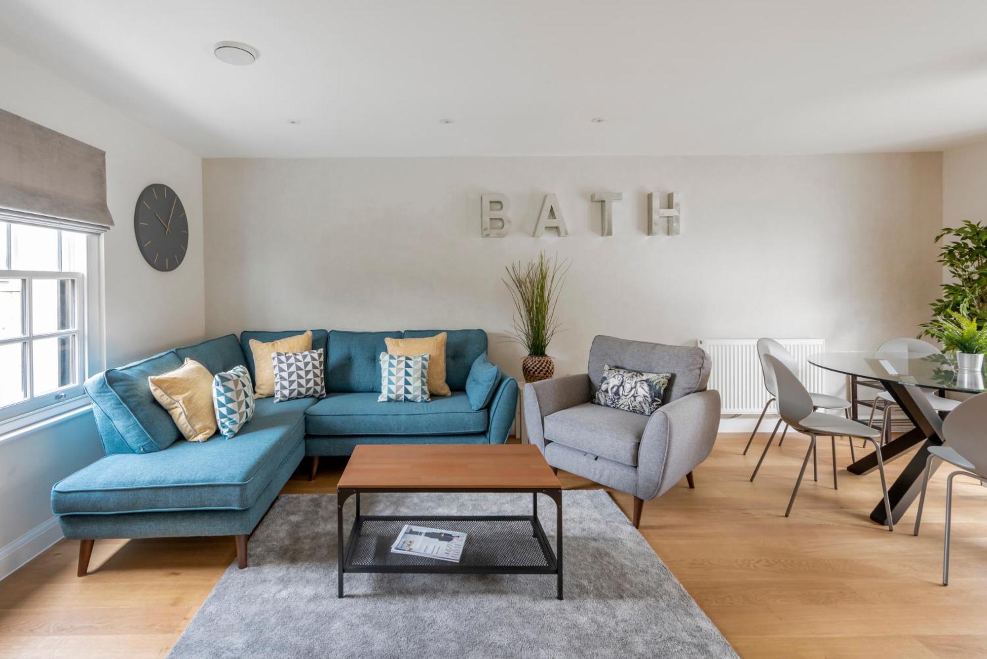 1 Victoria Place * Bath