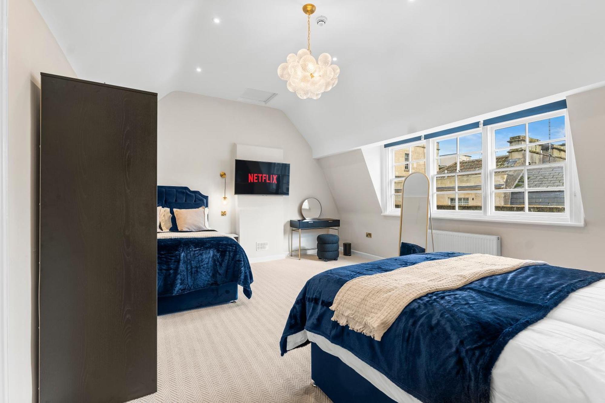 The Gatsby - Luxury 4 Bedroom Abode In Apartment *