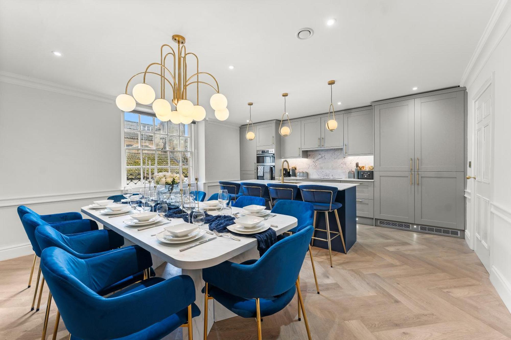 The Gatsby - Luxury 4 Bedroom Abode In Apartment Bath
