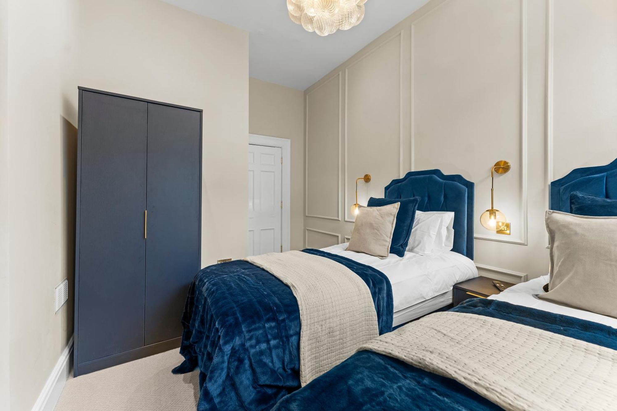 The Gatsby - Luxury 4 Bedroom Abode In *