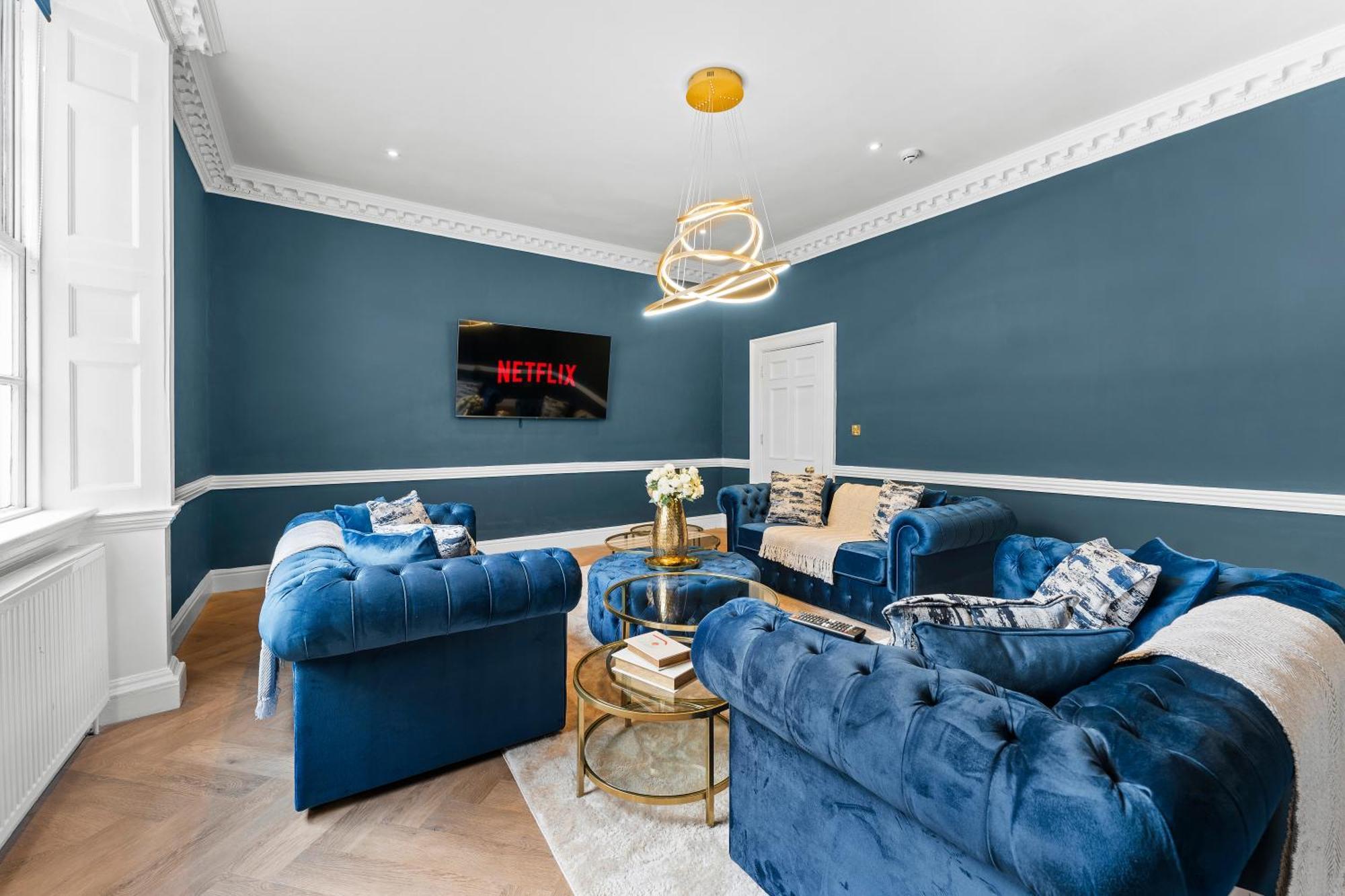 The Gatsby - Luxury 4 Bedroom Abode In Apartment Bath