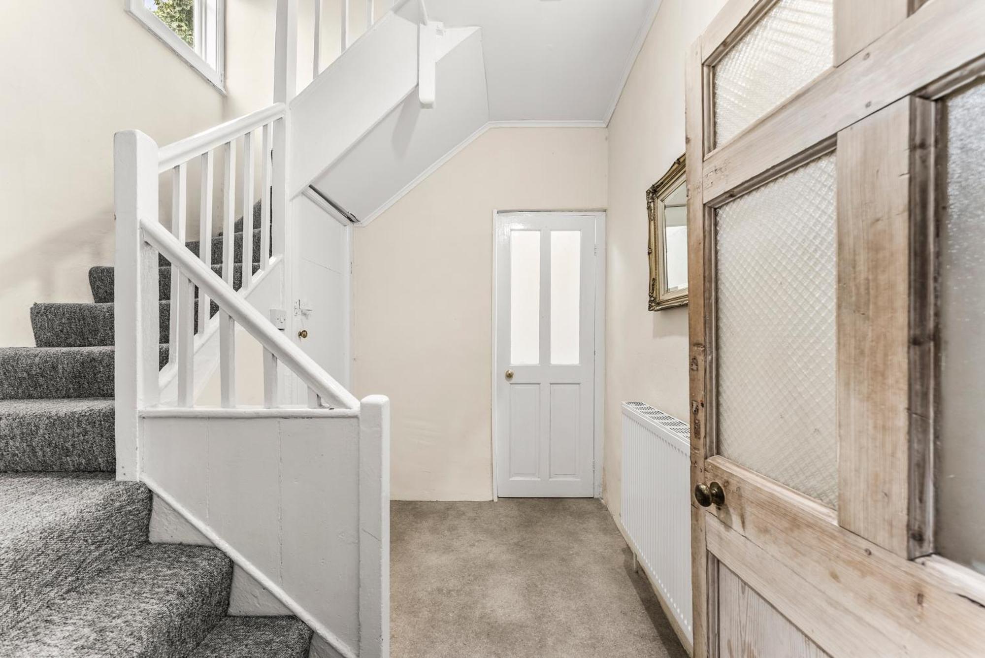 200 Year Old Georgian House In Apartment