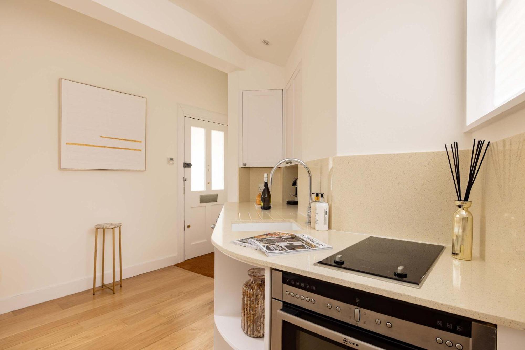 Apartment Charming One-bedroom Retreat In Historic