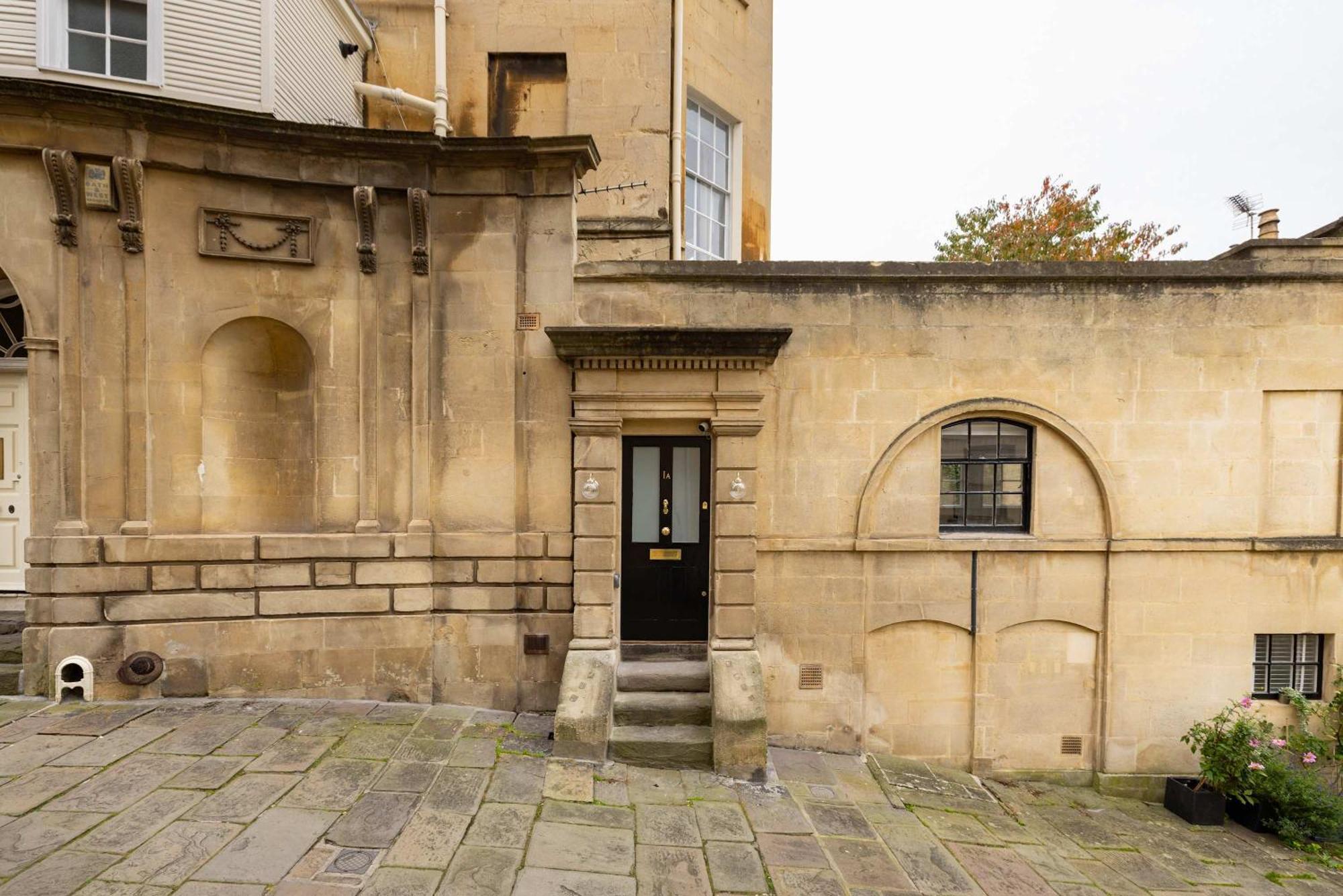 Charming One-bedroom Retreat In Historic * Bath