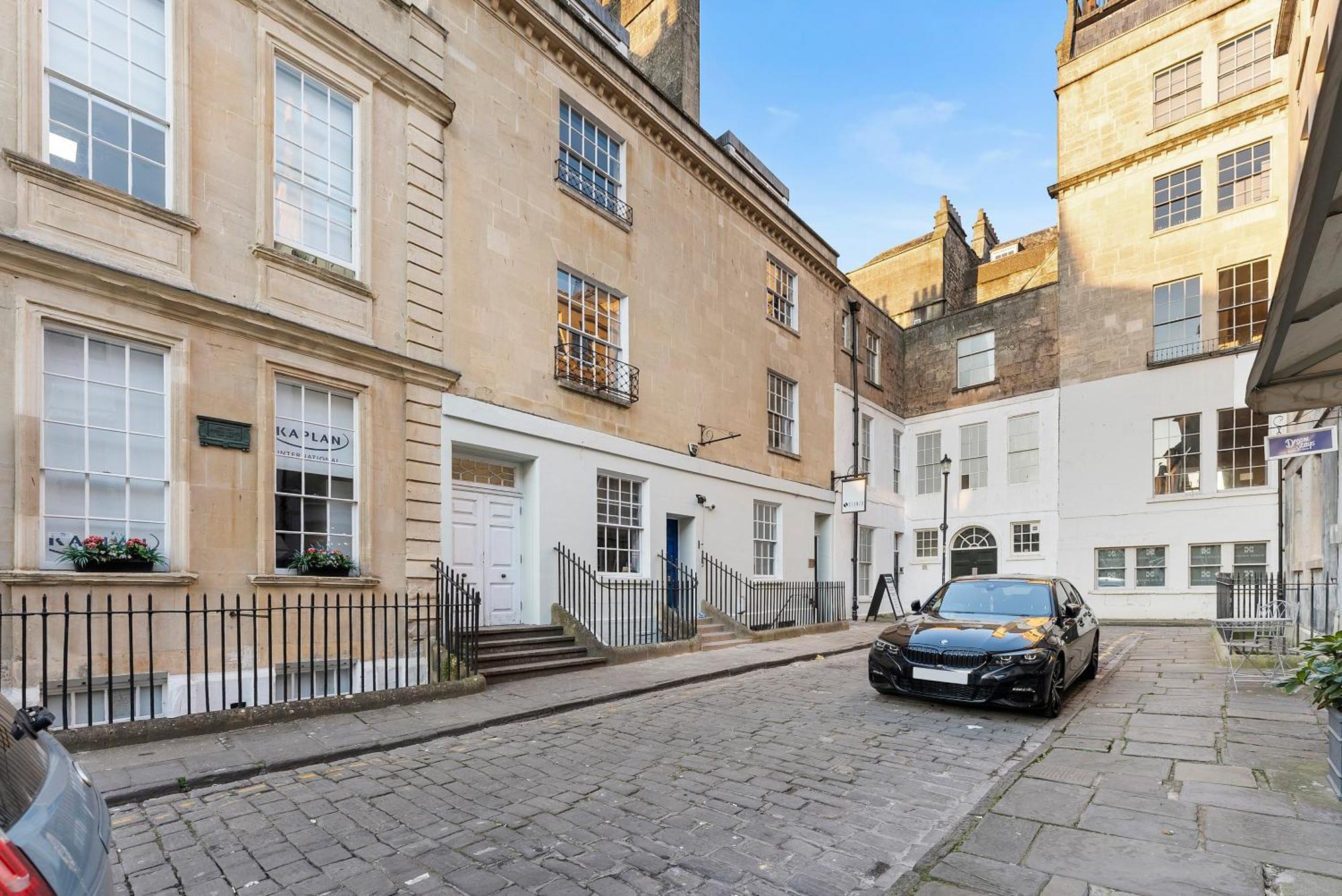 The Gatsby - Luxury 4 Bedroom Abode In Apartment Bath