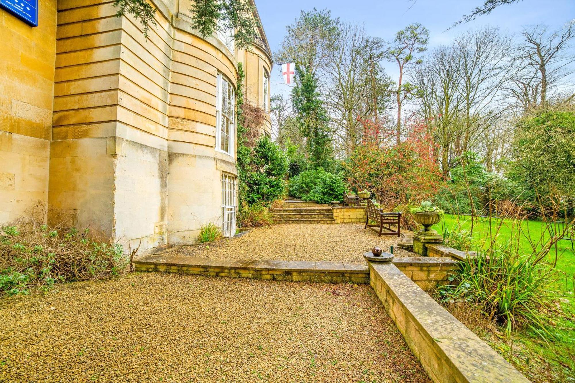 Hotel Oyo Bailbrook Lodge,
