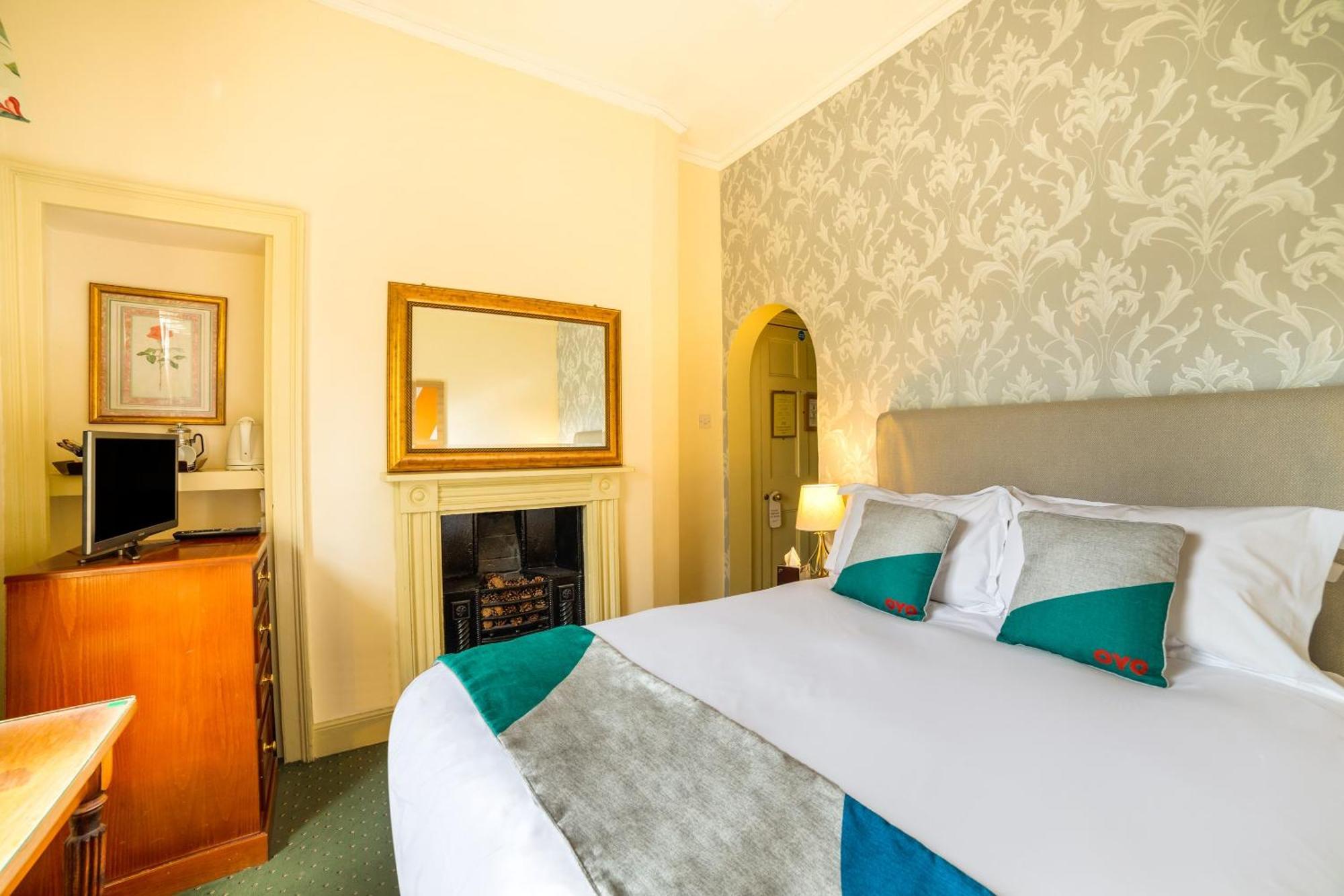 Hotel Oyo Bailbrook Lodge, Bath