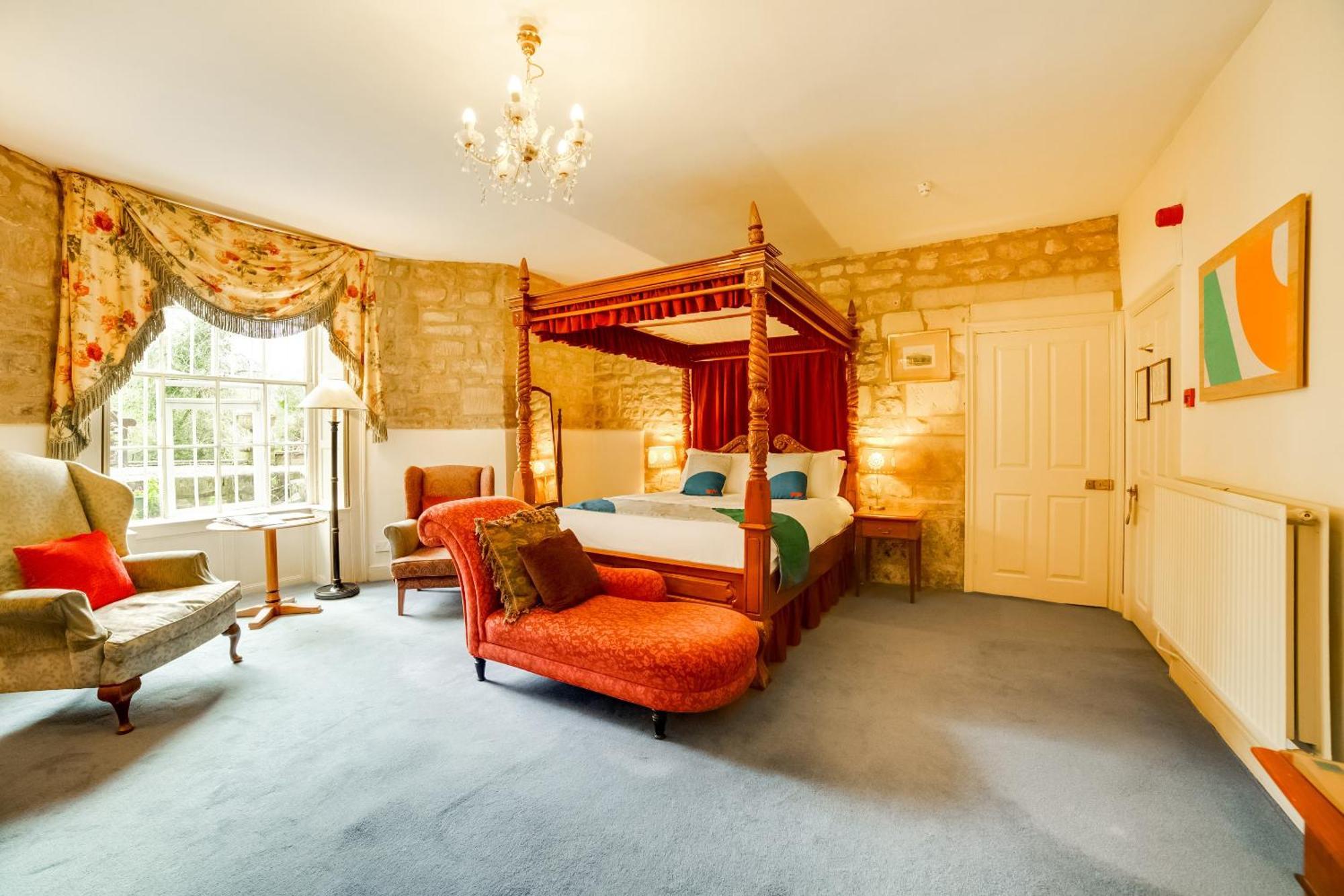 Oyo Bailbrook Lodge, Hotel