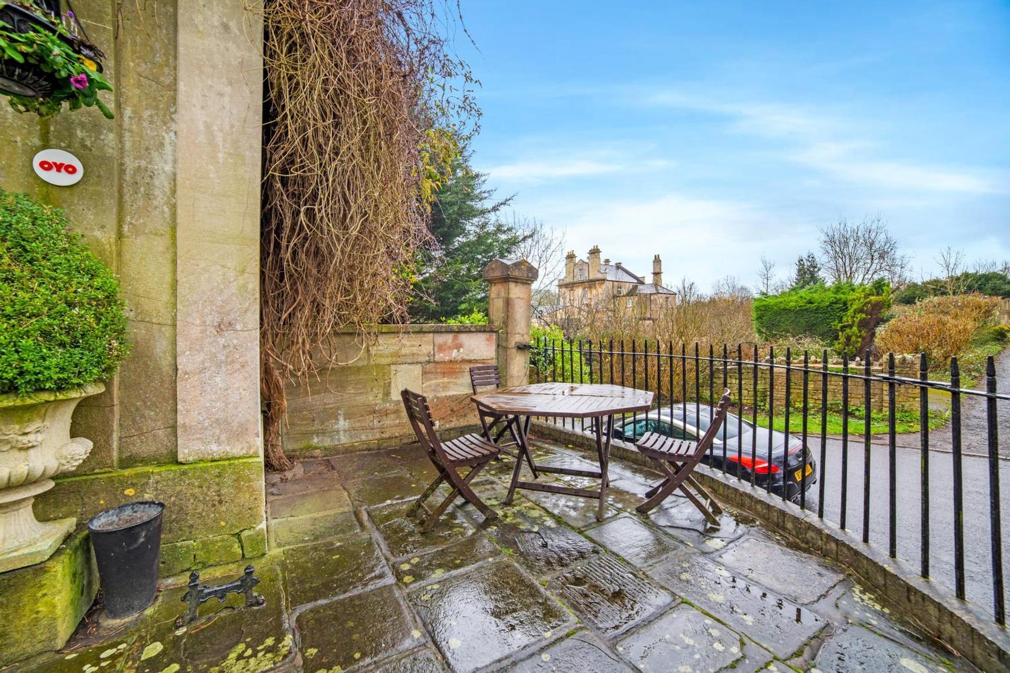 Hotel Oyo Bailbrook Lodge, Bath