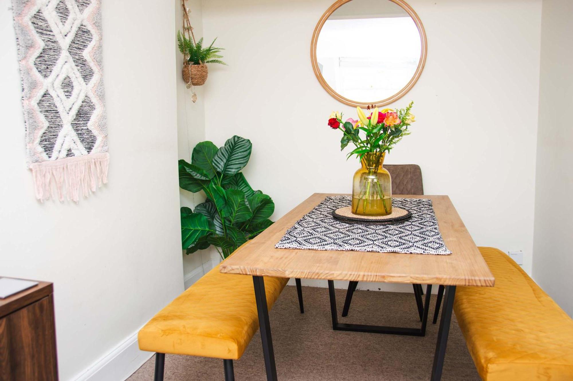 Beautiful Character 3 Bed Centre Holiday home Bath