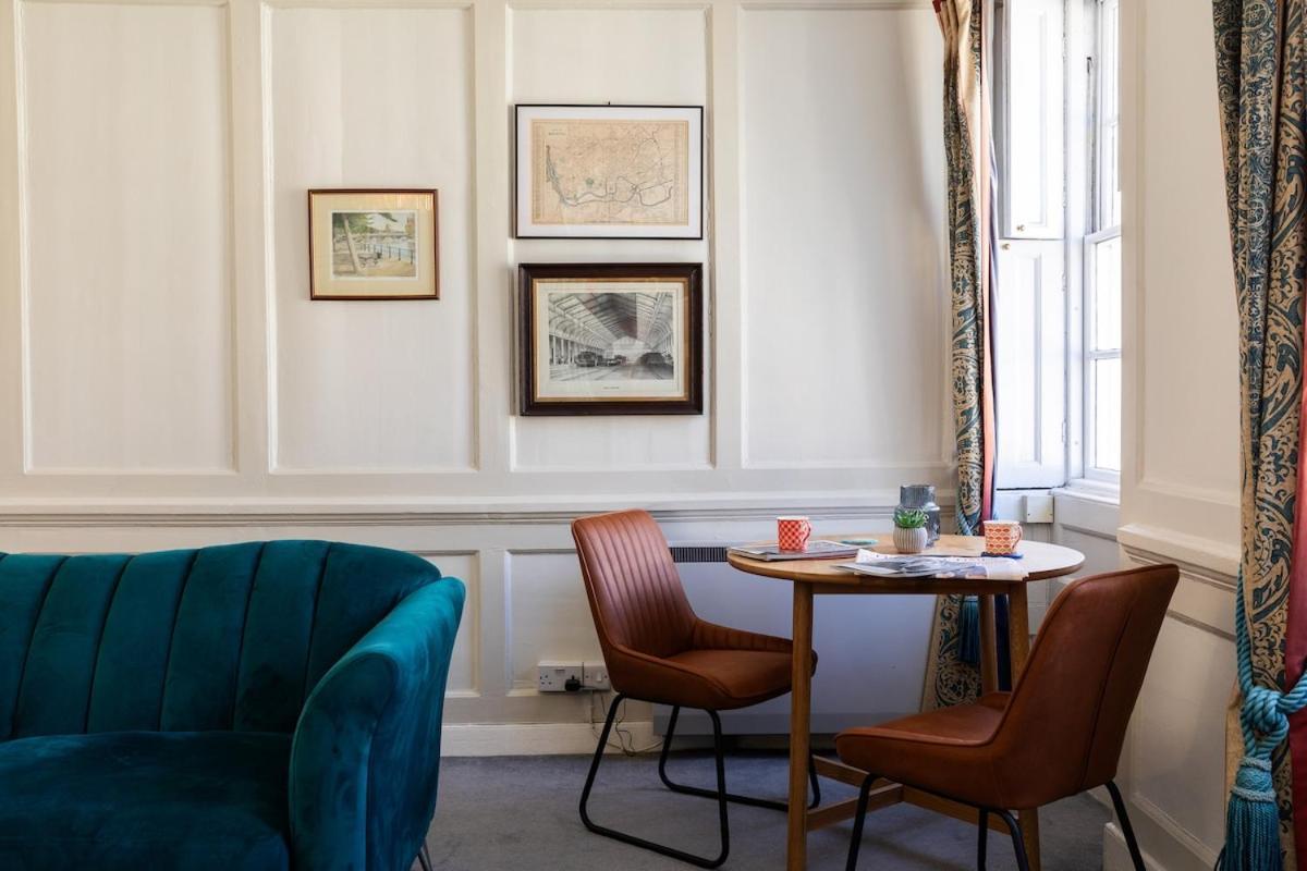 Pierrepont Street - Location - Charming 1-bed Apartment Bath