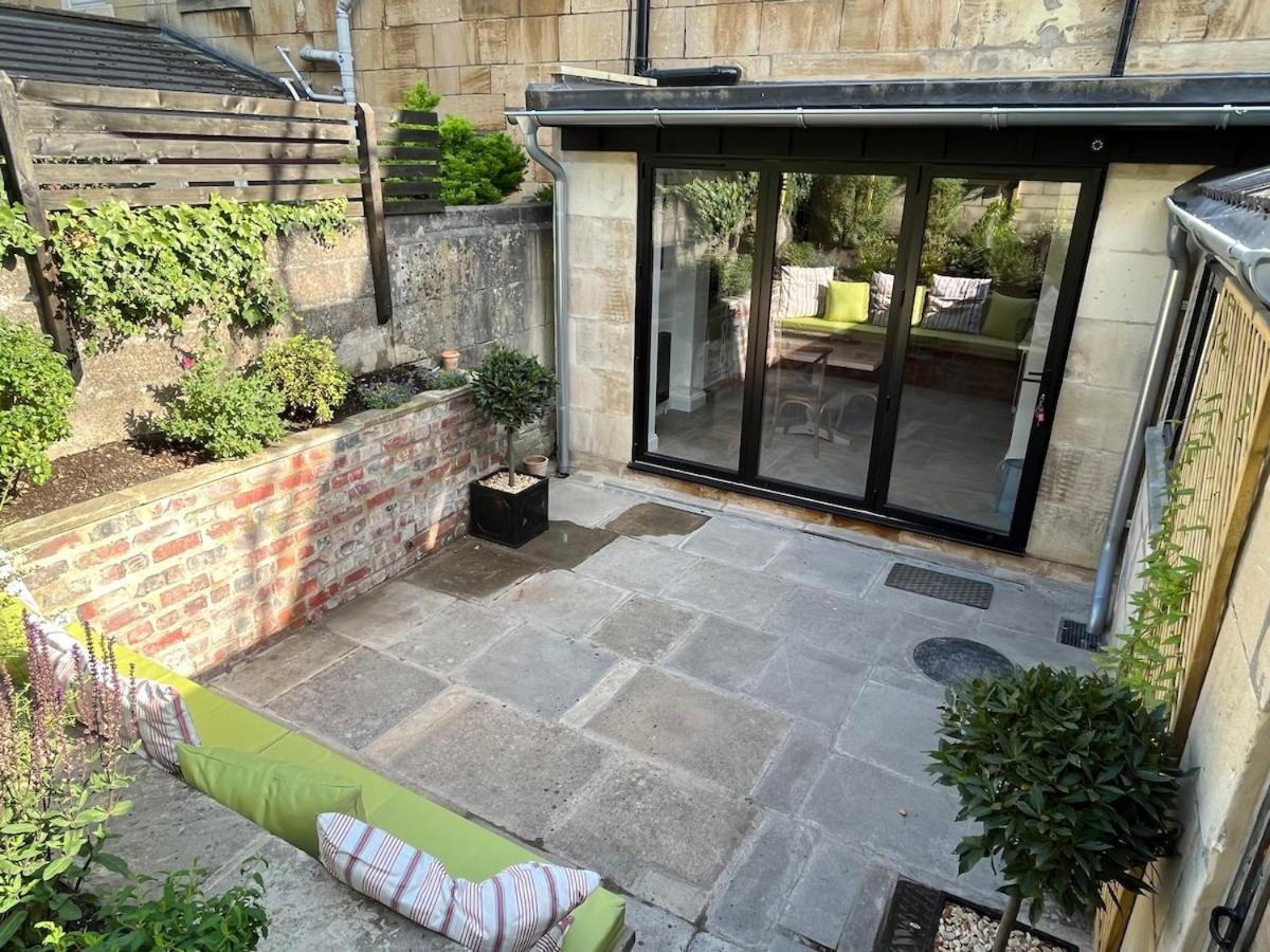 Stunning Town House In Centre- Free Parking! * Bath