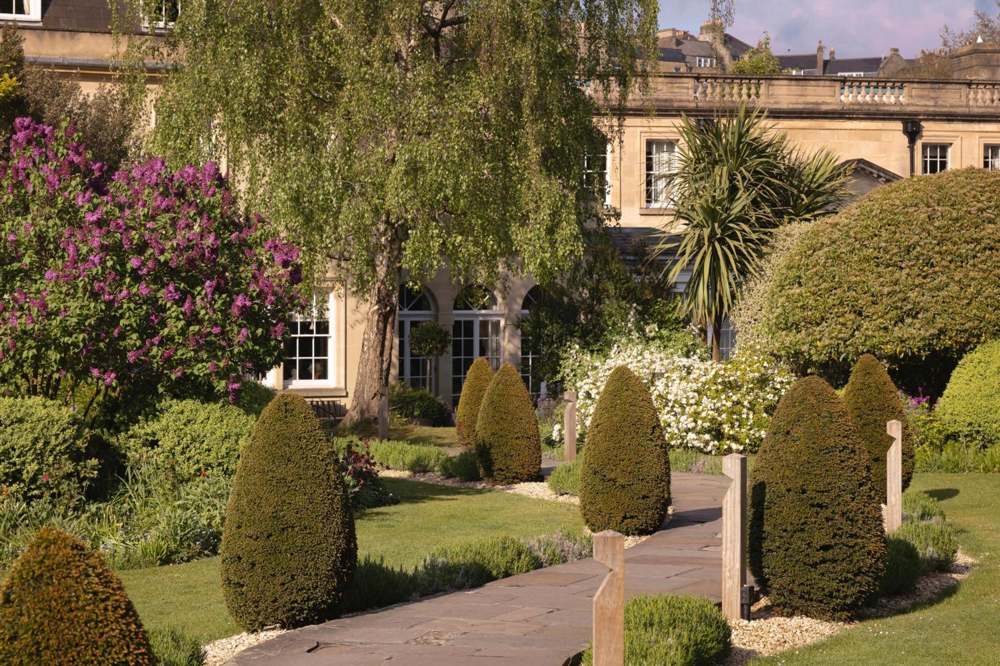 The Royal Crescent & 5*
