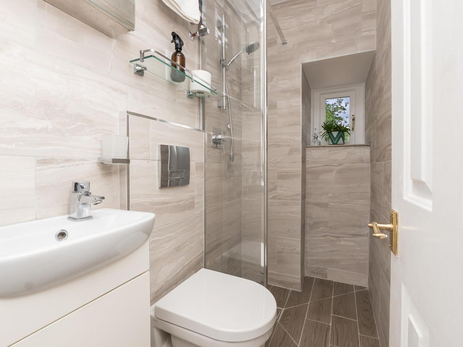 Bright Flat Close To The Centre Pass The Keys * Bath