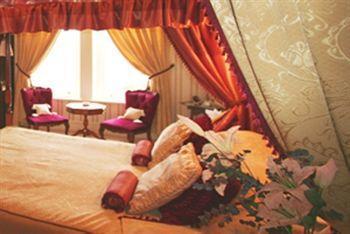 Cranleigh 4* Bath
