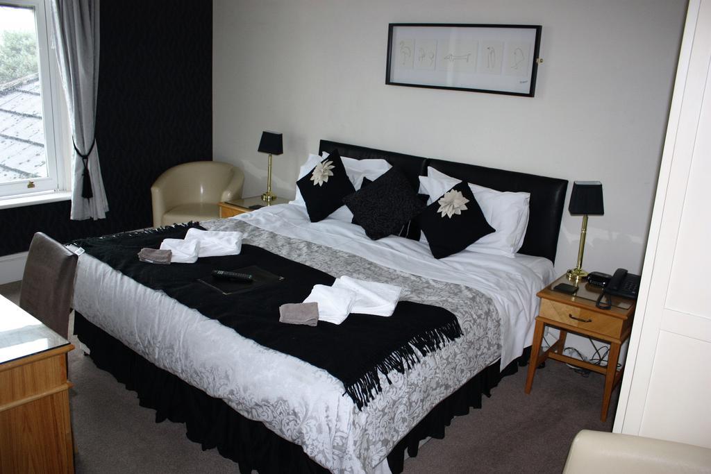 Astor House Bed & Breakfast Bath