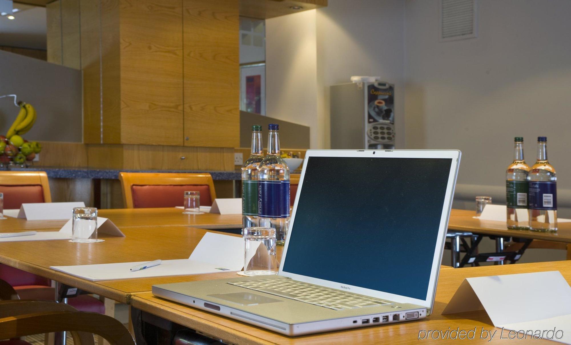 Express By Ihg Hotel Bath