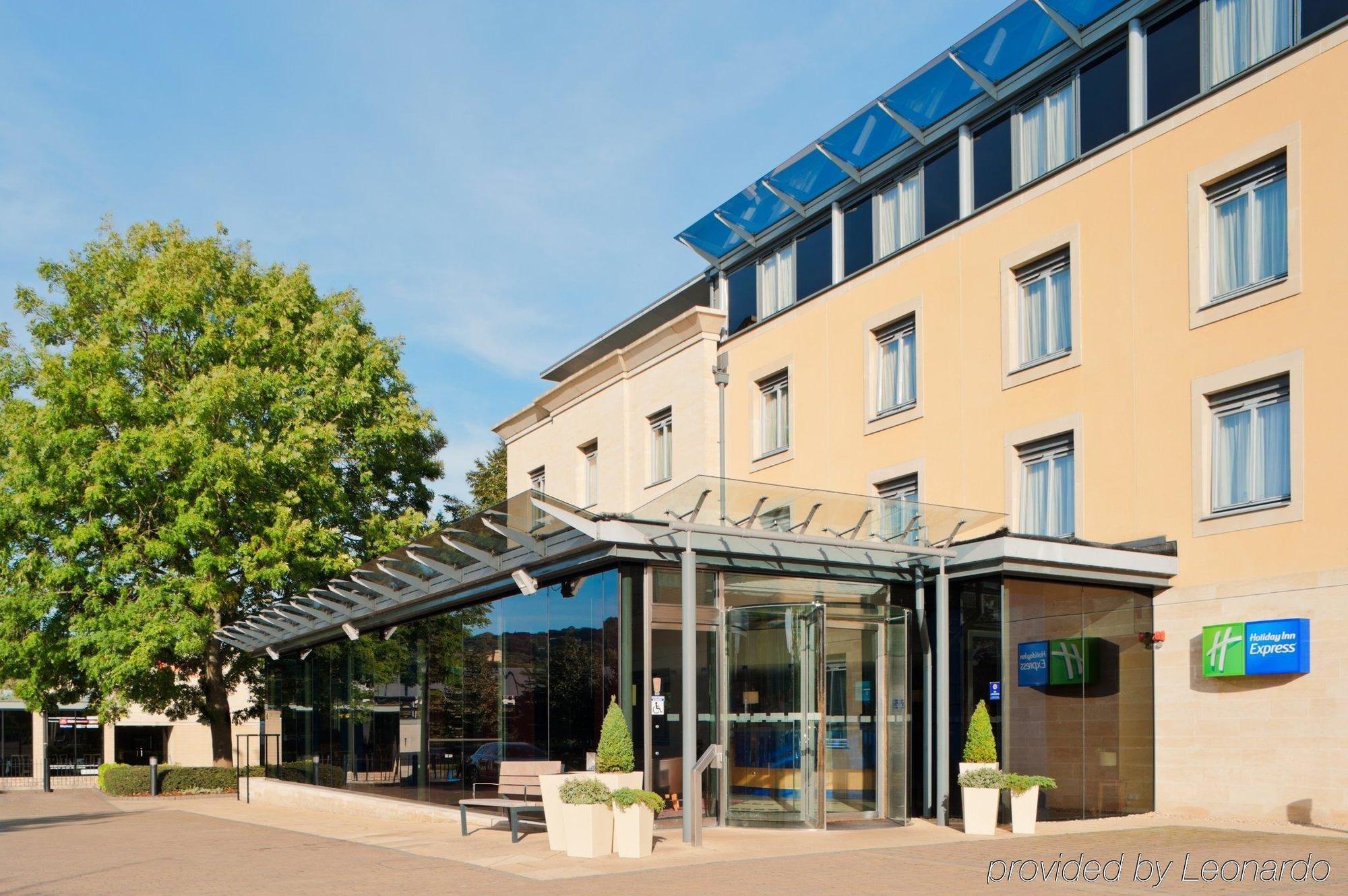 Express By Ihg Hotel Bath