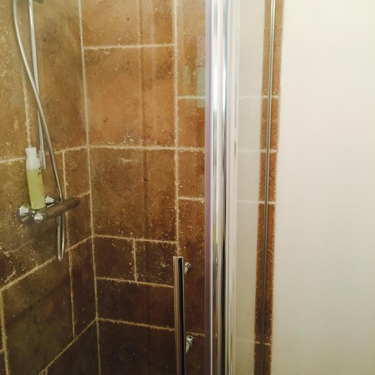 Quiet Lower Floor 2 Bed With Private Patio Garden Bed & Breakfast Bath