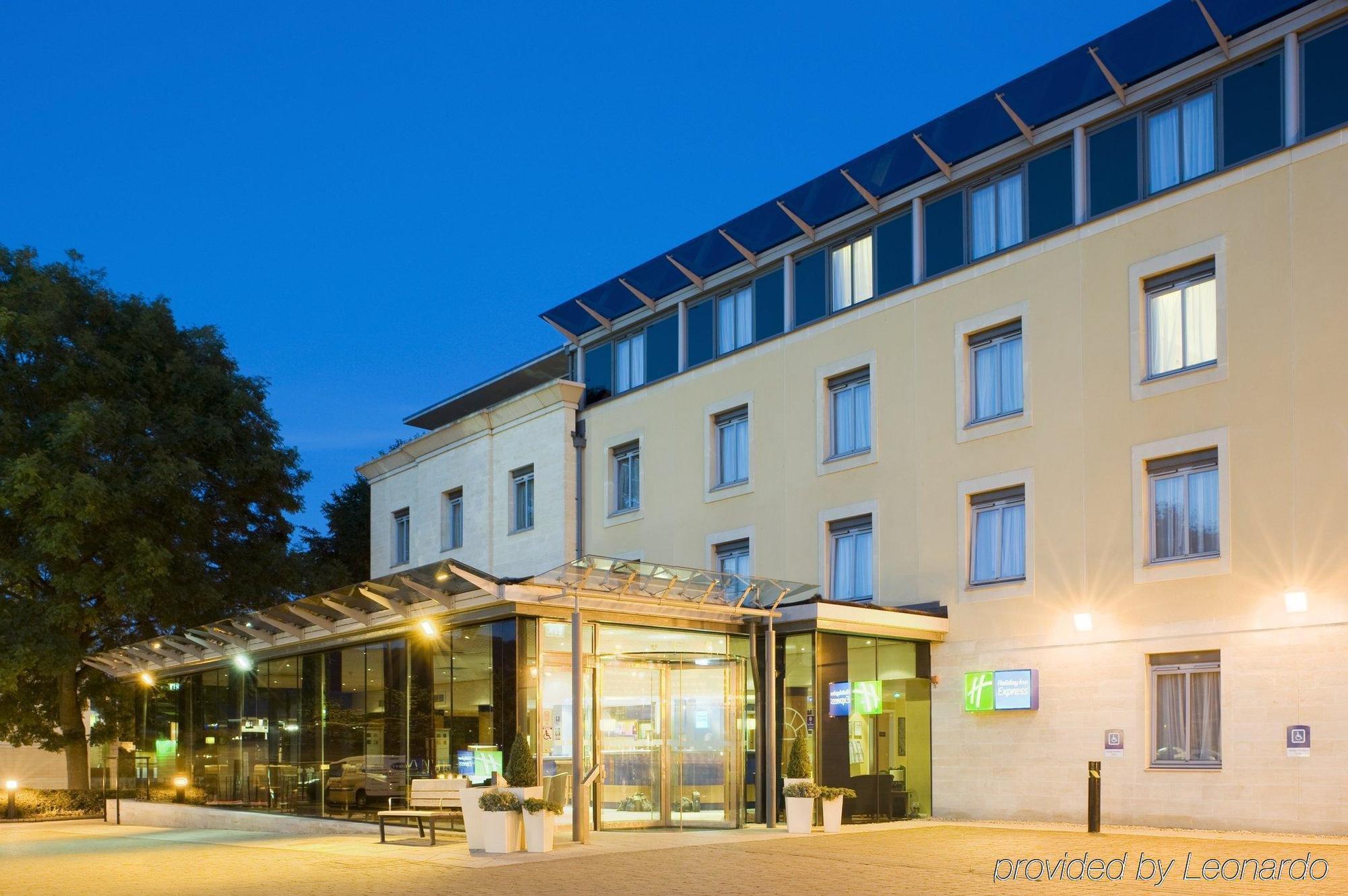 Express By Ihg Hotel 3*