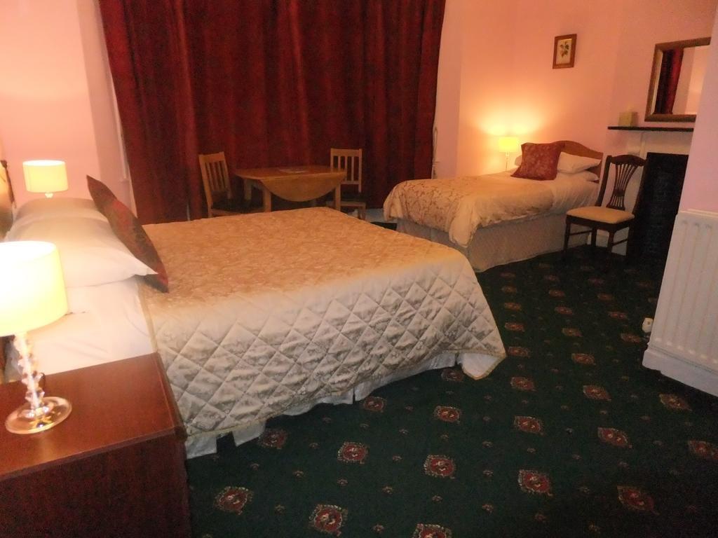 Elgin 3*