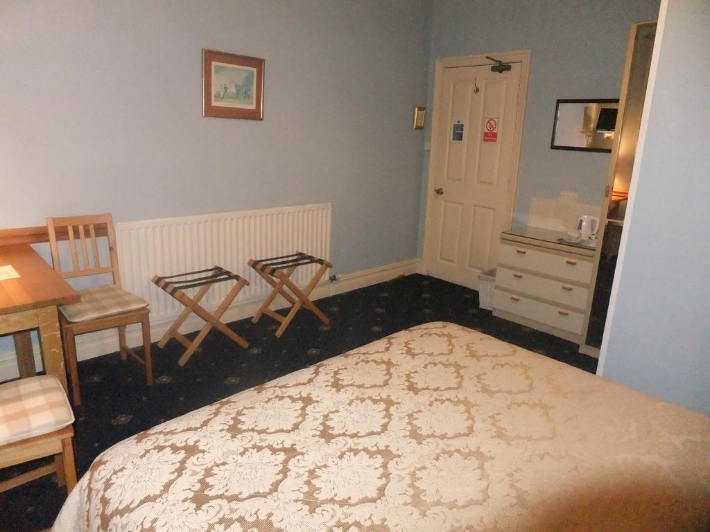 Elgin 3*