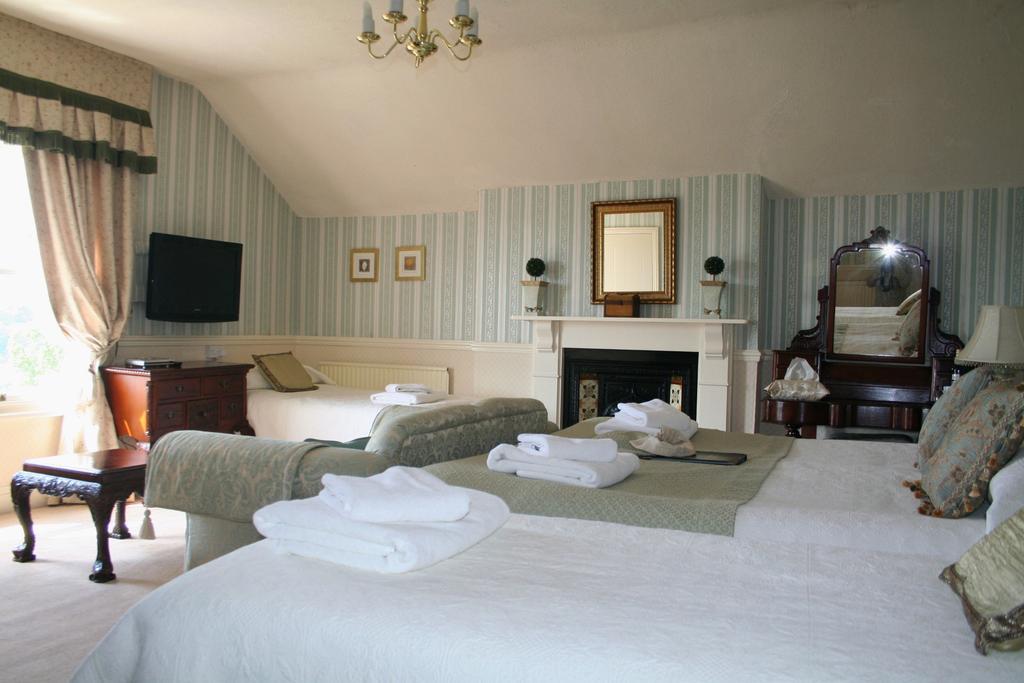 Cranleigh Bath