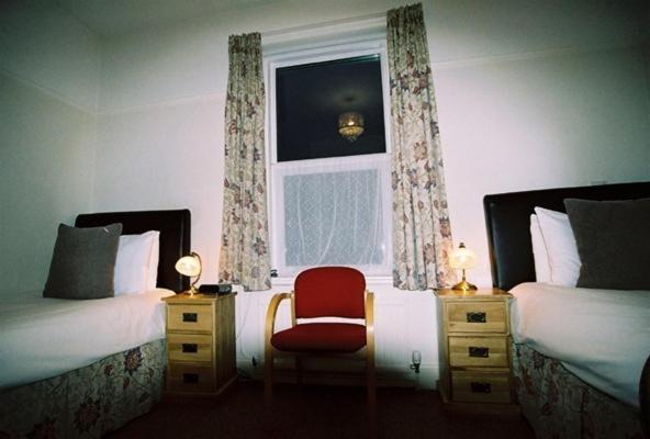 Milton House 4*